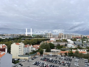Apartamento T5 para Venda em Alvalade
