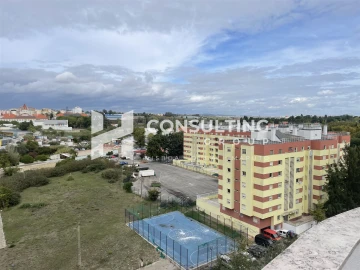 Apartamento T5 para Venda em Alvalade
