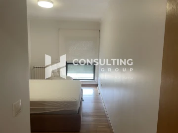 Apartamento T5 para Venda em Alvalade