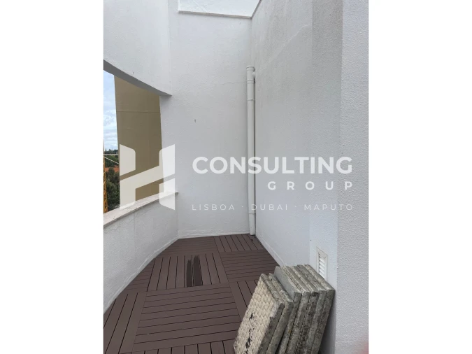 Apartamento T5 para Venda em Alvalade Foto 44