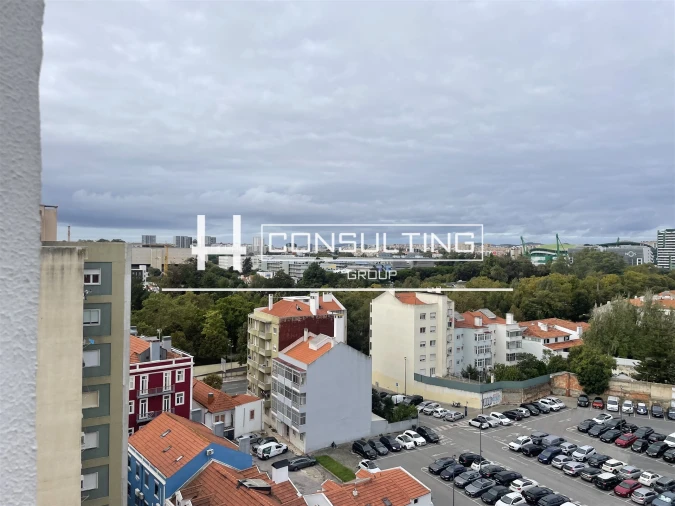Apartamento T5 para Venda em Alvalade Foto 43