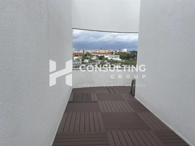 Apartamento T5 para Venda em Alvalade Foto 39