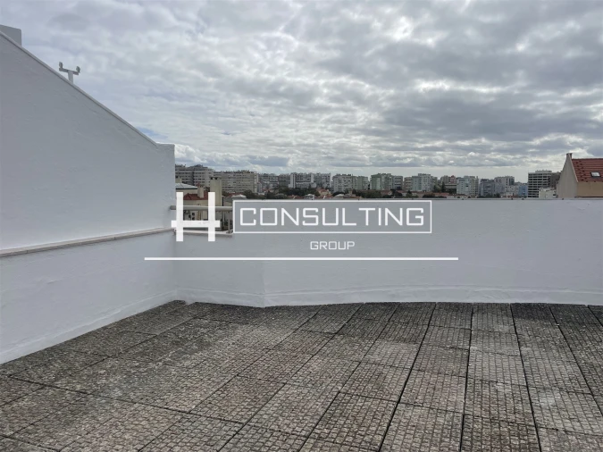 Apartamento T5 para Venda em Alvalade Foto 47