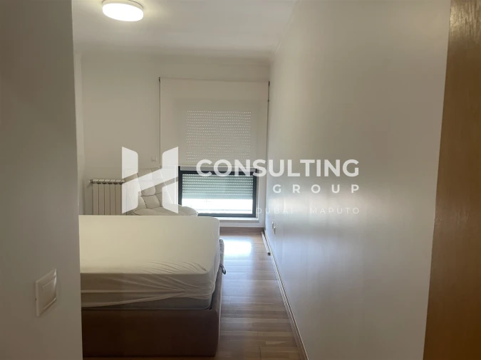 Apartamento T5 para Venda em Alvalade Foto 5