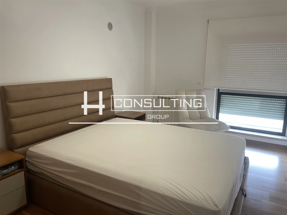 Apartamento T5 para Venda em Alvalade Foto 6