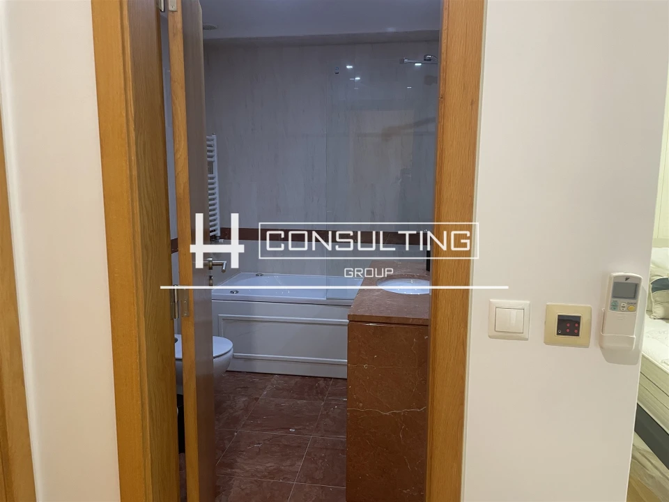 Apartamento T5 para Venda em Alvalade Foto 21