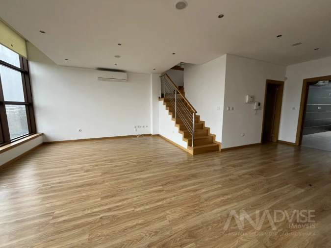 Apartamento T3 para Arrendamento em Viseu Foto 7