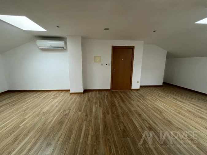 Apartamento T3 para Arrendamento em Viseu Foto 2