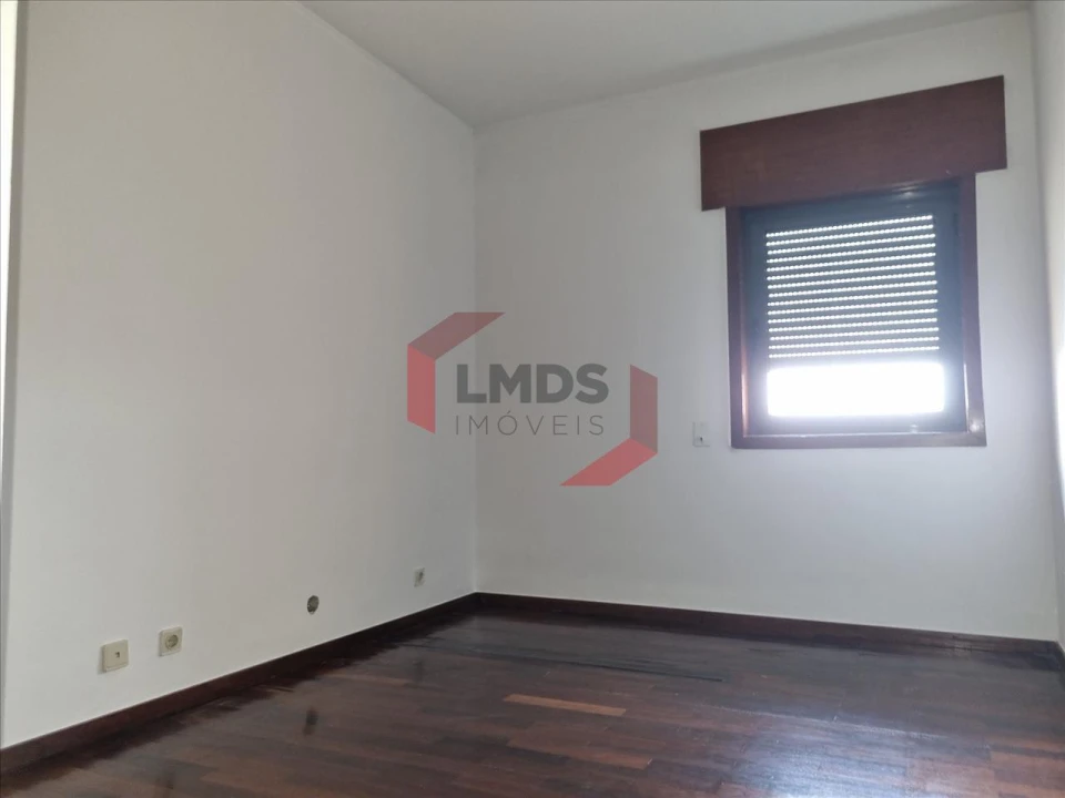 Apartamento T2 para Venda em Rio Tinto Foto 11