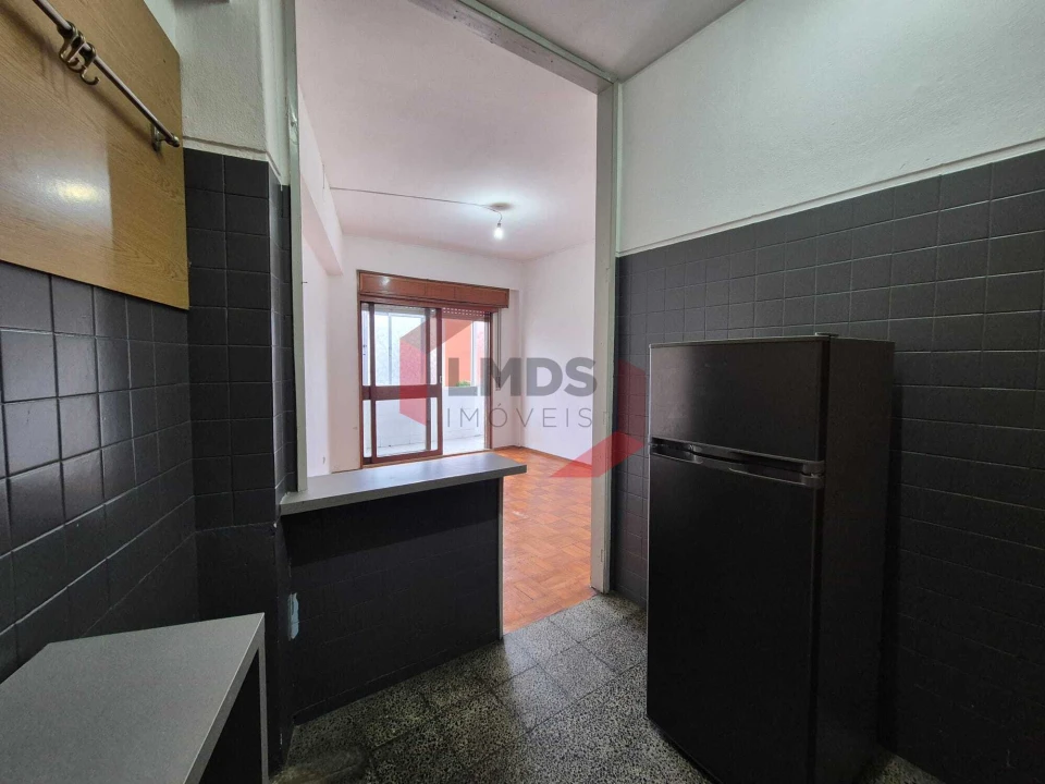 Apartamento T1 para Venda em Paranhos Foto 4
