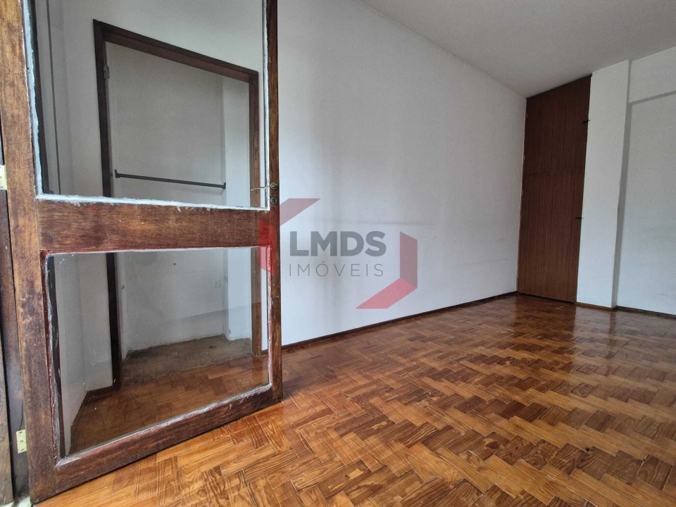 Apartamento T1 para Venda em Paranhos Foto 12
