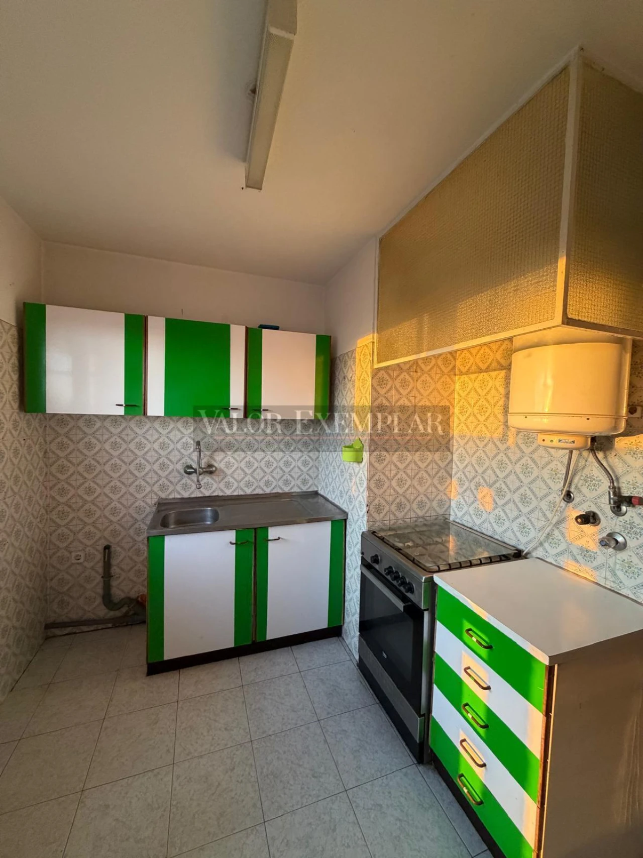 Apartamento T1 para Venda em Santo Antonio da Charneca Foto 3