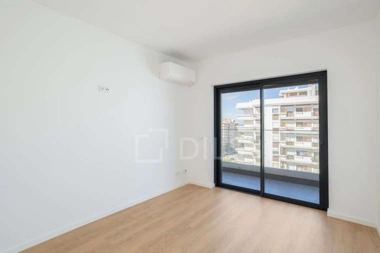 Apartamento T4 para Venda em Faro (Sé e São Pedro) Foto 22