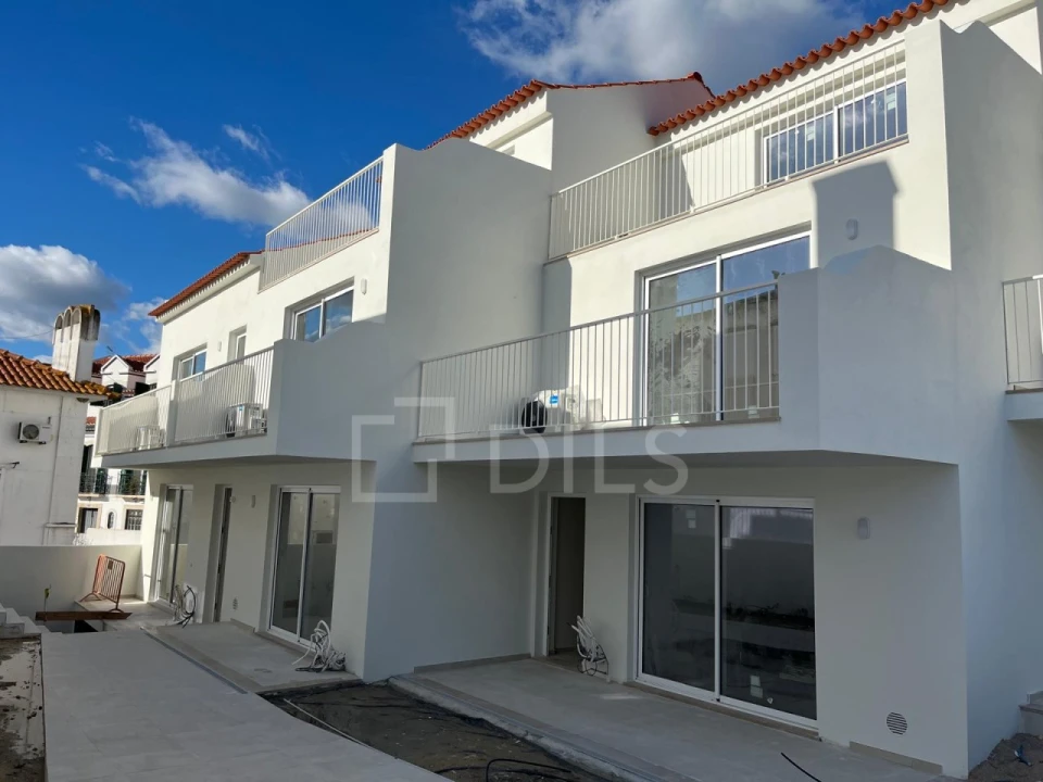 Apartamento T1 para Venda em Santa Maria do Castelo e Santiago e Santa Susana Foto 2