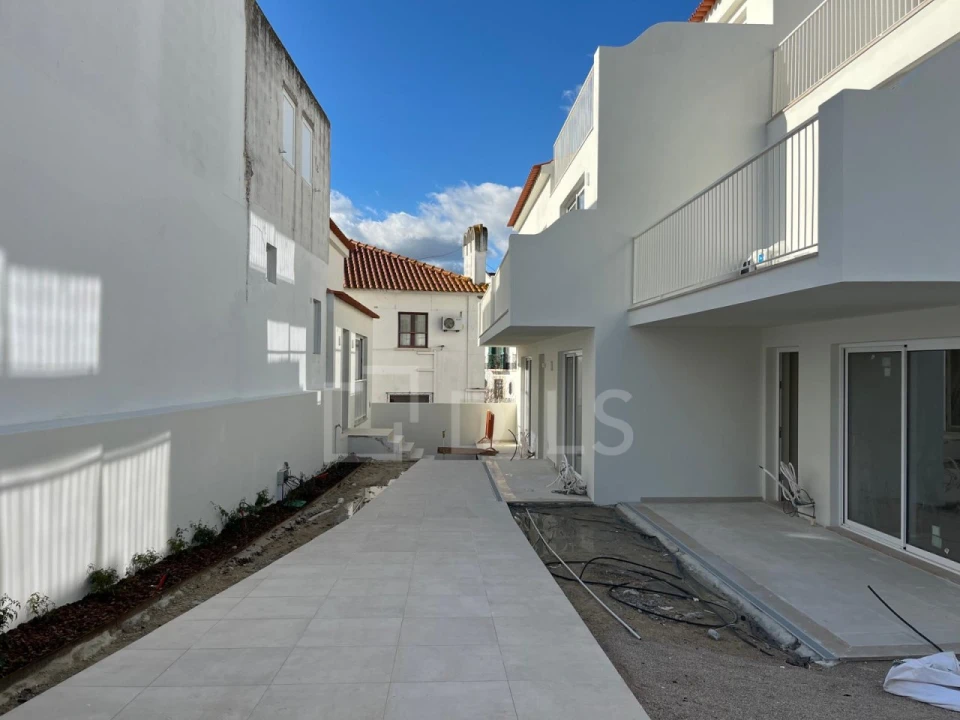 Apartamento T1 para Venda em Santa Maria do Castelo e Santiago e Santa Susana Foto 3