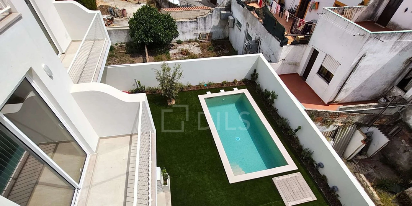 Apartamento T1 para Venda em Santa Maria do Castelo e Santiago e Santa Susana Foto 3
