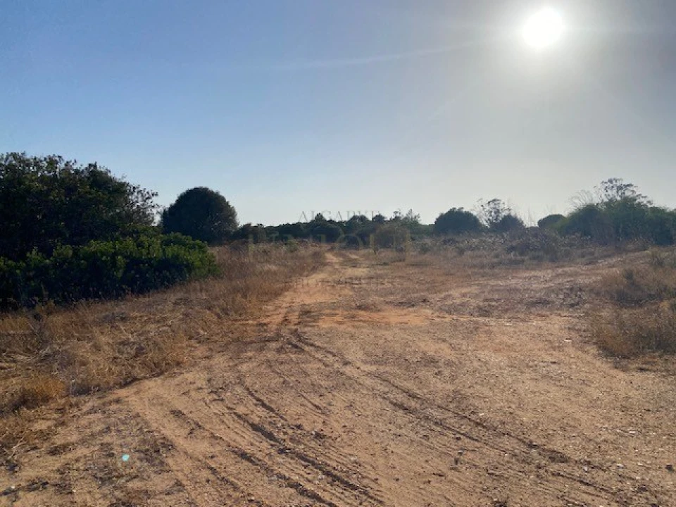 Terreno para Venda em Budens Foto 3
