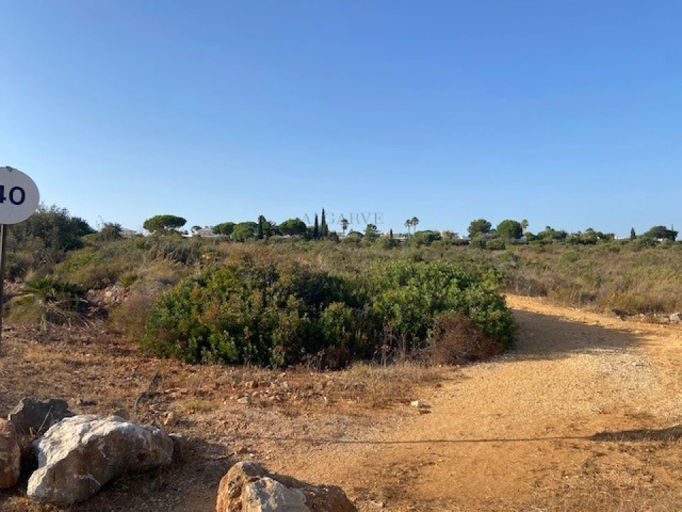 Terreno para Venda em Budens Foto 3