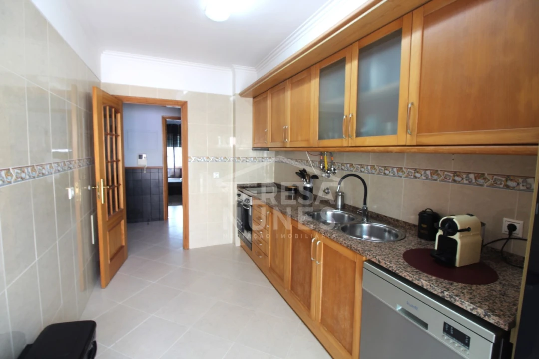 Apartamento T2 para Venda em Quinta do Conde Foto 4