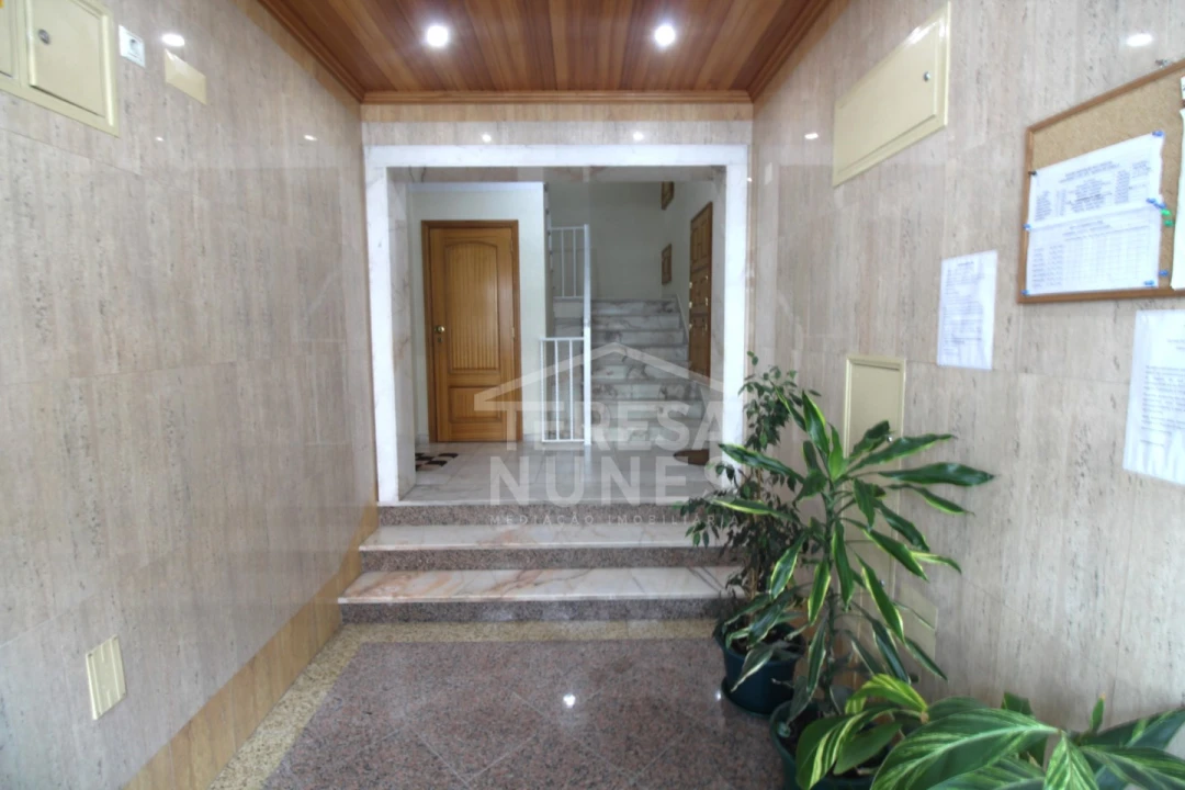 Apartamento T2 para Venda em Quinta do Conde Foto 18