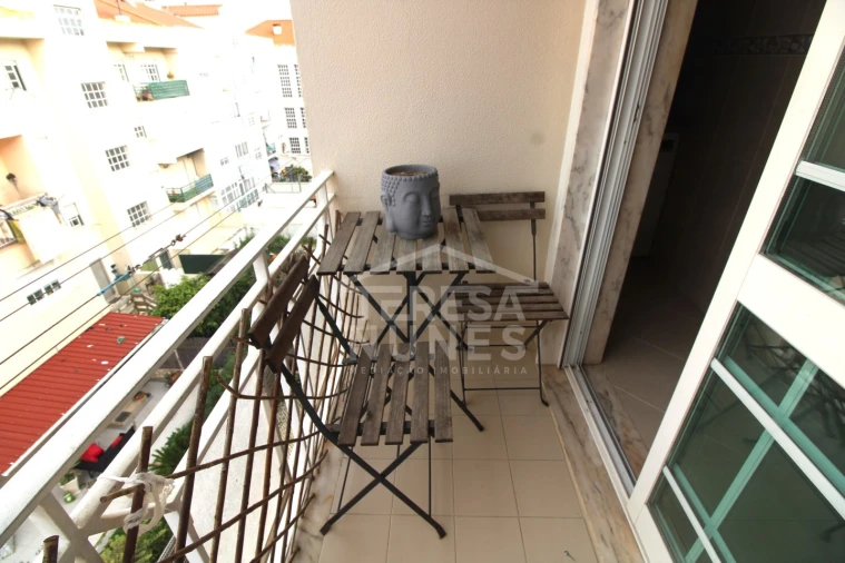 Apartamento T2 para Venda em Quinta do Conde Foto 7