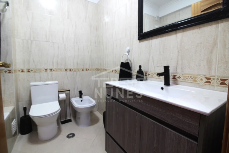 Apartamento T2 para Venda em Quinta do Conde Foto 11