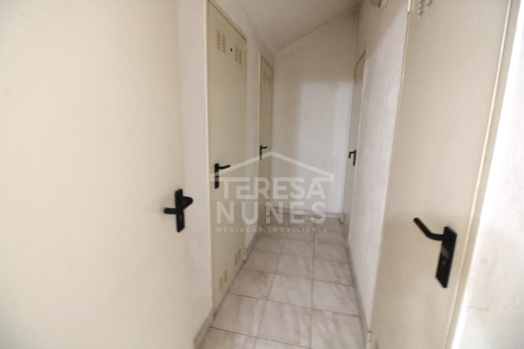 Apartamento T2 para Venda em Quinta do Conde Foto 17