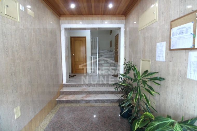 Apartamento T2 para Venda em Quinta do Conde Foto 18