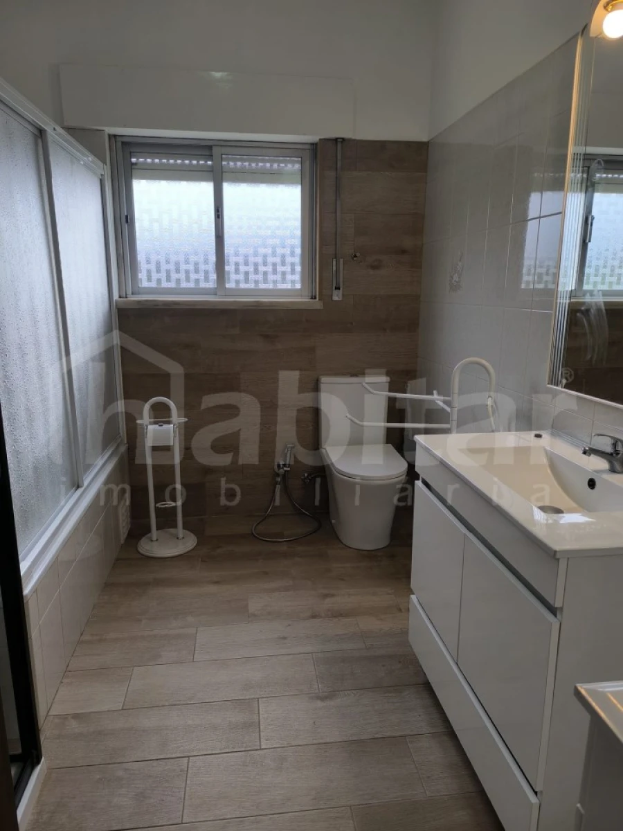 Apartamento T2 para Arrendamento em Salvaterra de Magos e Foros de Salvaterra Foto 15