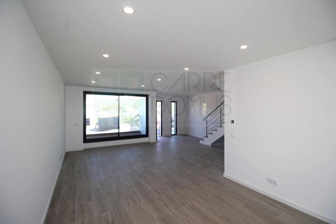 Moradia T4 para Venda em Tavira (Santa Maria e Santiago) Foto 8