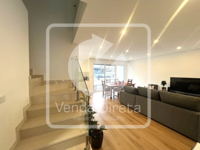 Moradia T4 para Venda em Palmela Foto 13