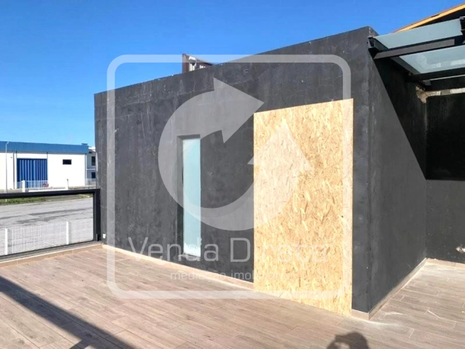 Armazém para Venda em Urra Foto 13