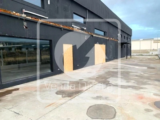 Armazém para Venda em Urra Foto 5