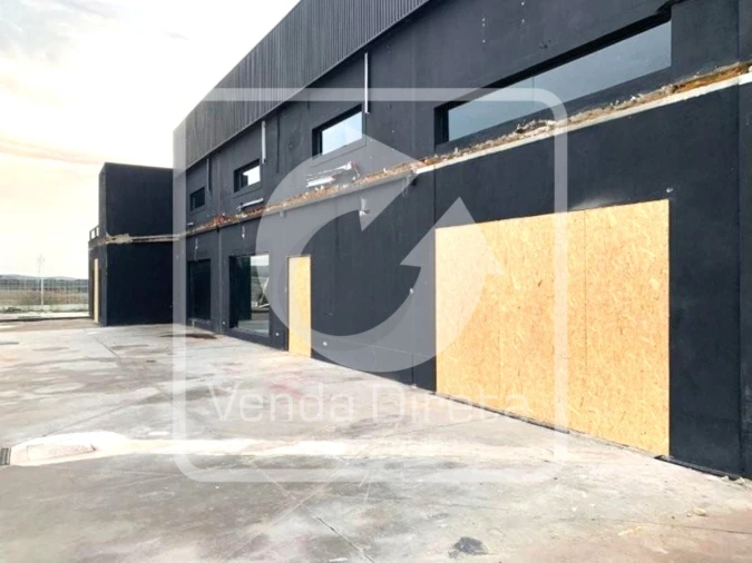 Armazém para Venda em Urra Foto 8