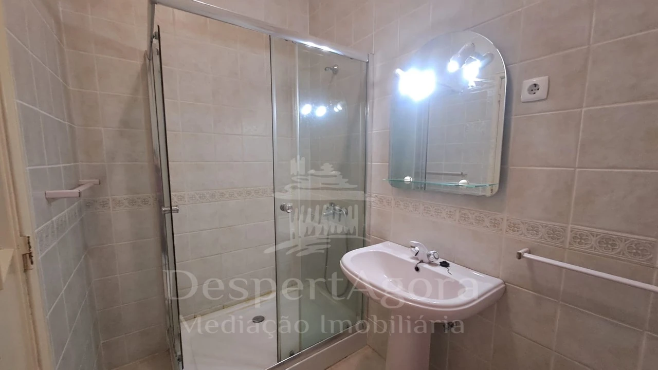 Apartamento T3 para Venda em São João Baptista Foto 5