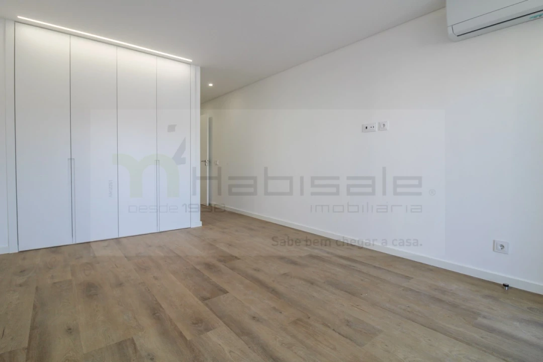 Apartamento T1 para Venda em Costa da Caparica Foto 6