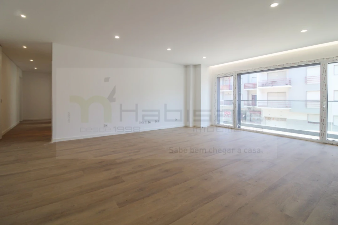 Apartamento T1 para Venda em Costa da Caparica Foto 7