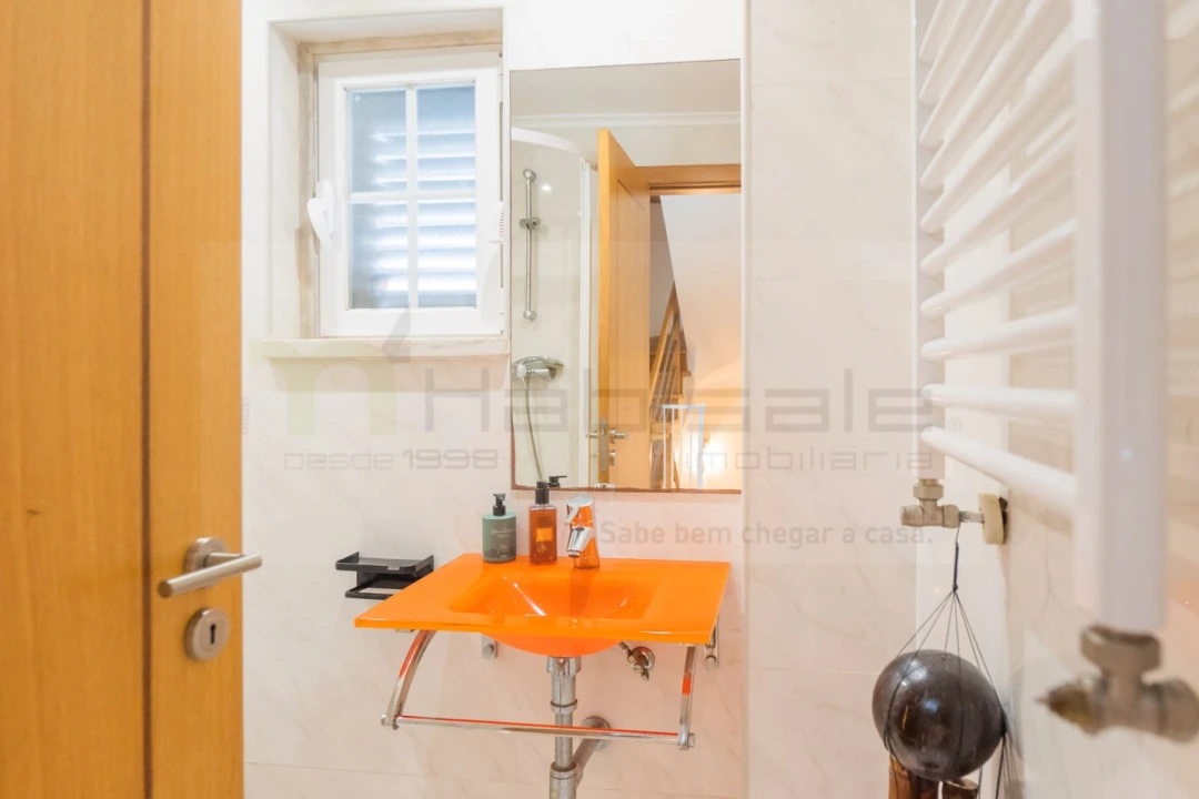 Moradia T5 para Venda em São Domingos de Rana Foto 13