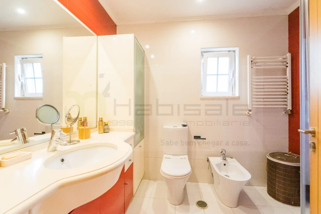 Moradia T5 para Venda em São Domingos de Rana Foto 27