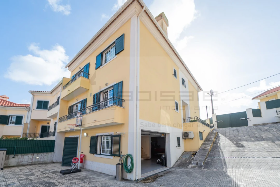 Moradia T5 para Venda em São Domingos de Rana Foto 2