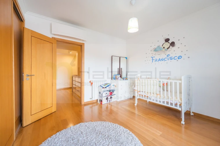 Moradia T5 para Venda em São Domingos de Rana Foto 24