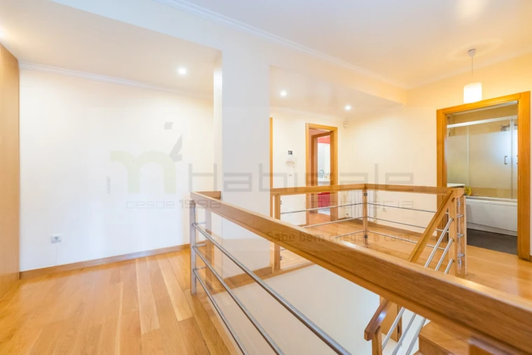 Moradia T5 para Venda em São Domingos de Rana Foto 31