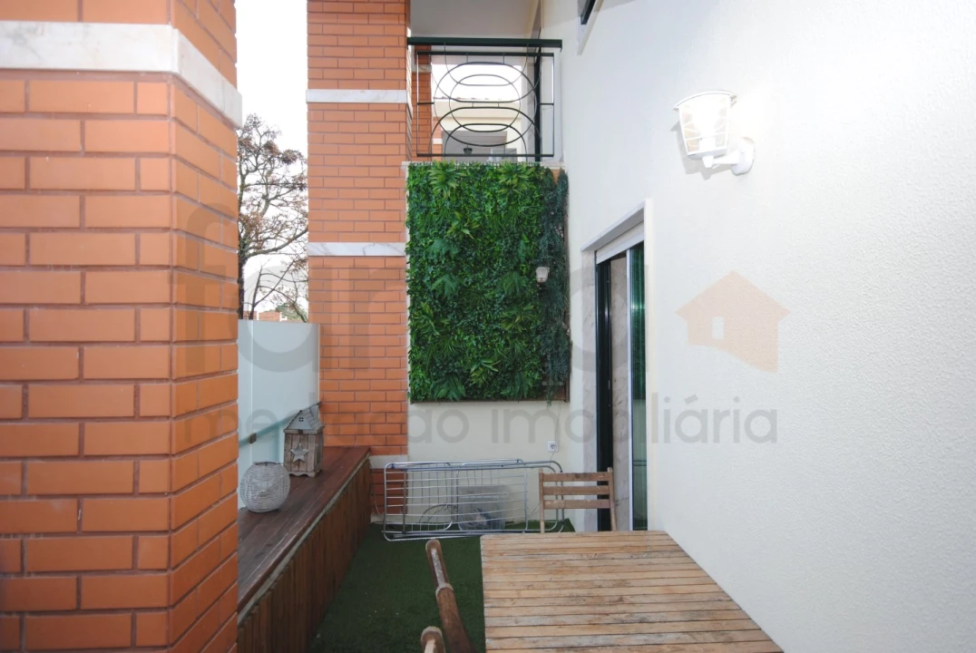 Apartamento T3 para Venda em Carnaxide e Queijas Foto 9