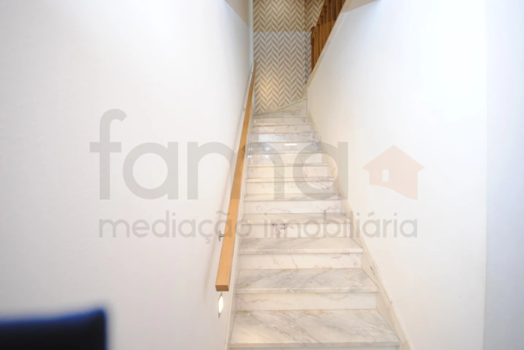 Apartamento T3 para Venda em Carnaxide e Queijas Foto 18