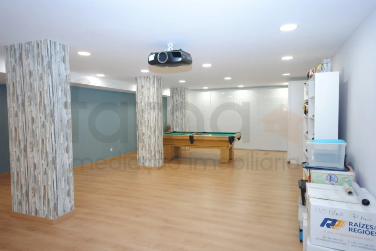 Apartamento T3 para Venda em Carnaxide e Queijas Foto 14