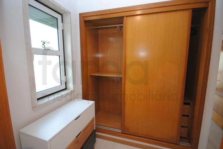 Apartamento T3 para Venda em Carnaxide e Queijas Foto 27