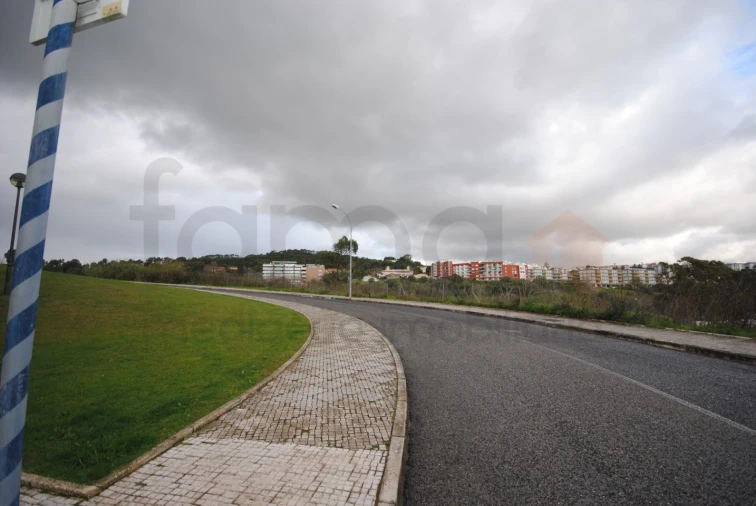 Apartamento T3 para Venda em Carnaxide e Queijas Foto 47