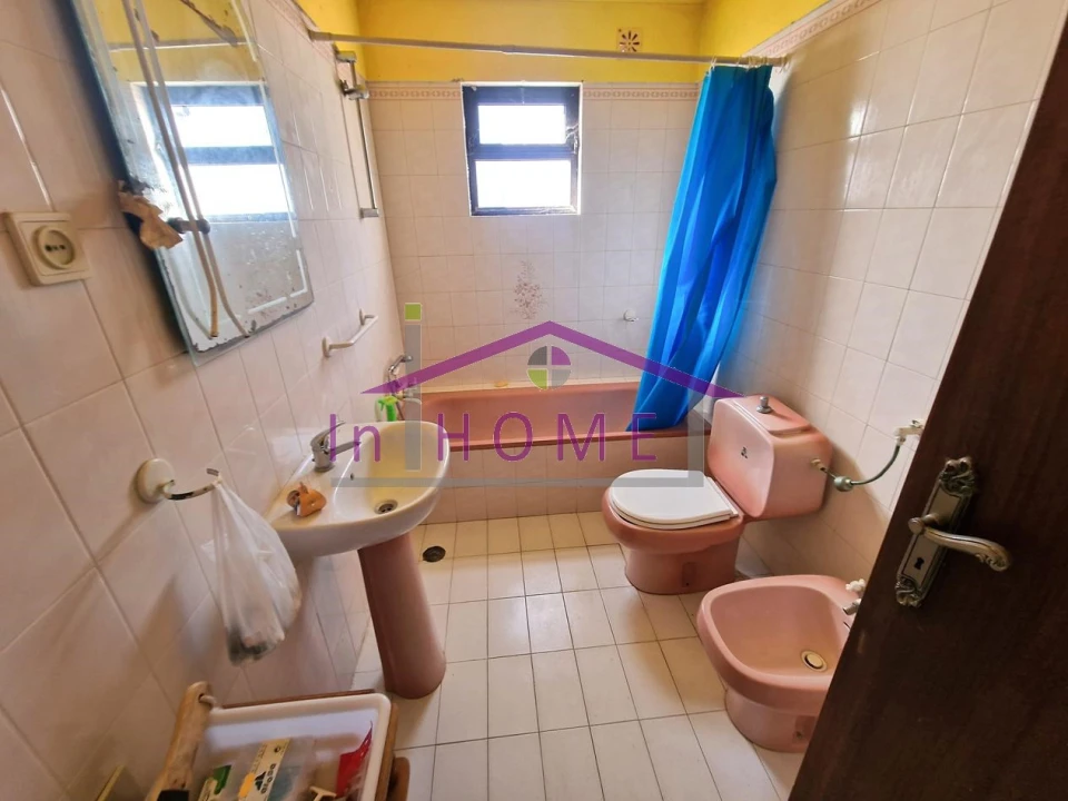 Moradia T5 para Venda em Loule (São Sebastião) Foto 9