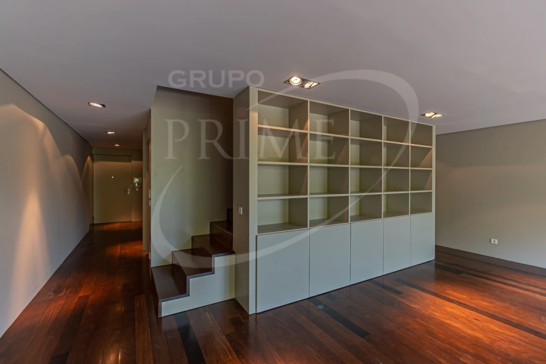 Moradia T5 para Arrendamento em Aldoar, Foz do Douro e Nevogilde Foto 37