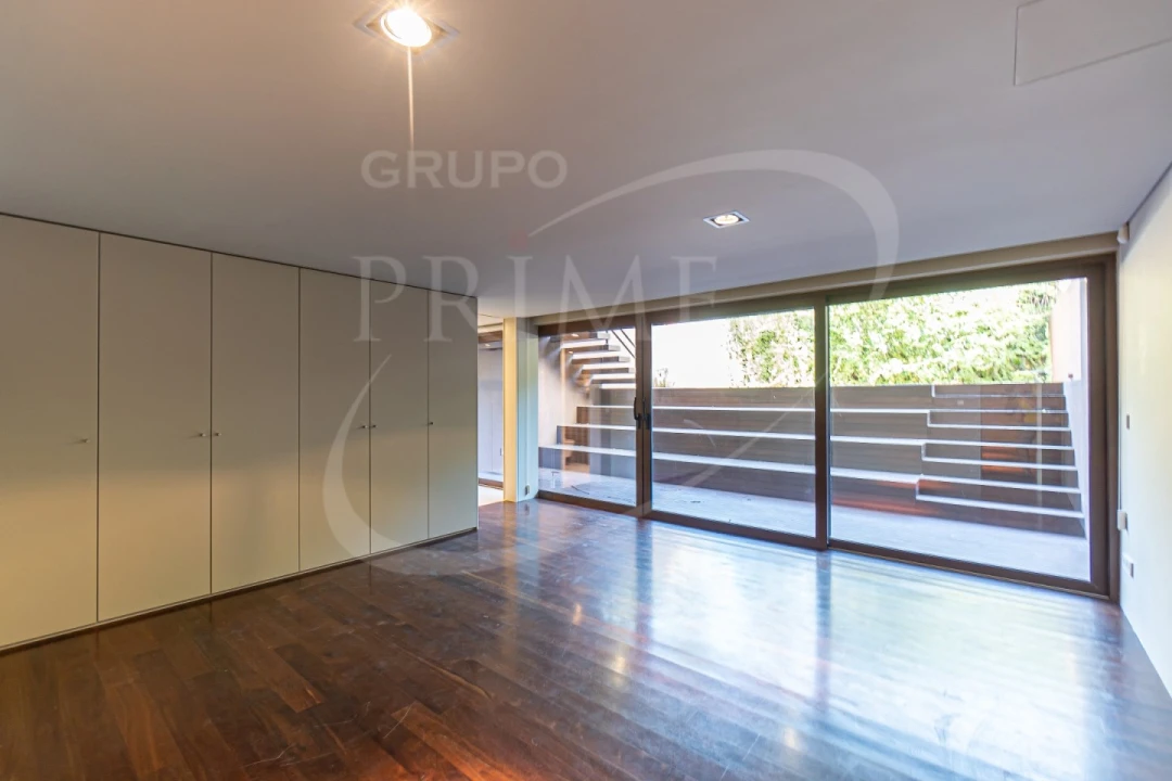 Moradia T5 para Arrendamento em Aldoar, Foz do Douro e Nevogilde Foto 44